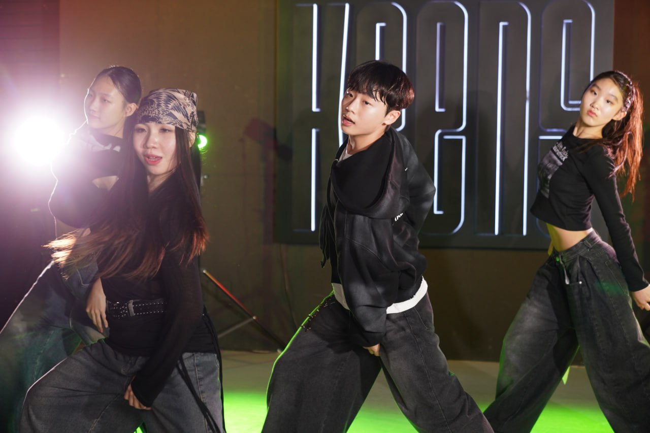 Keens Academy Seoul — class in session
